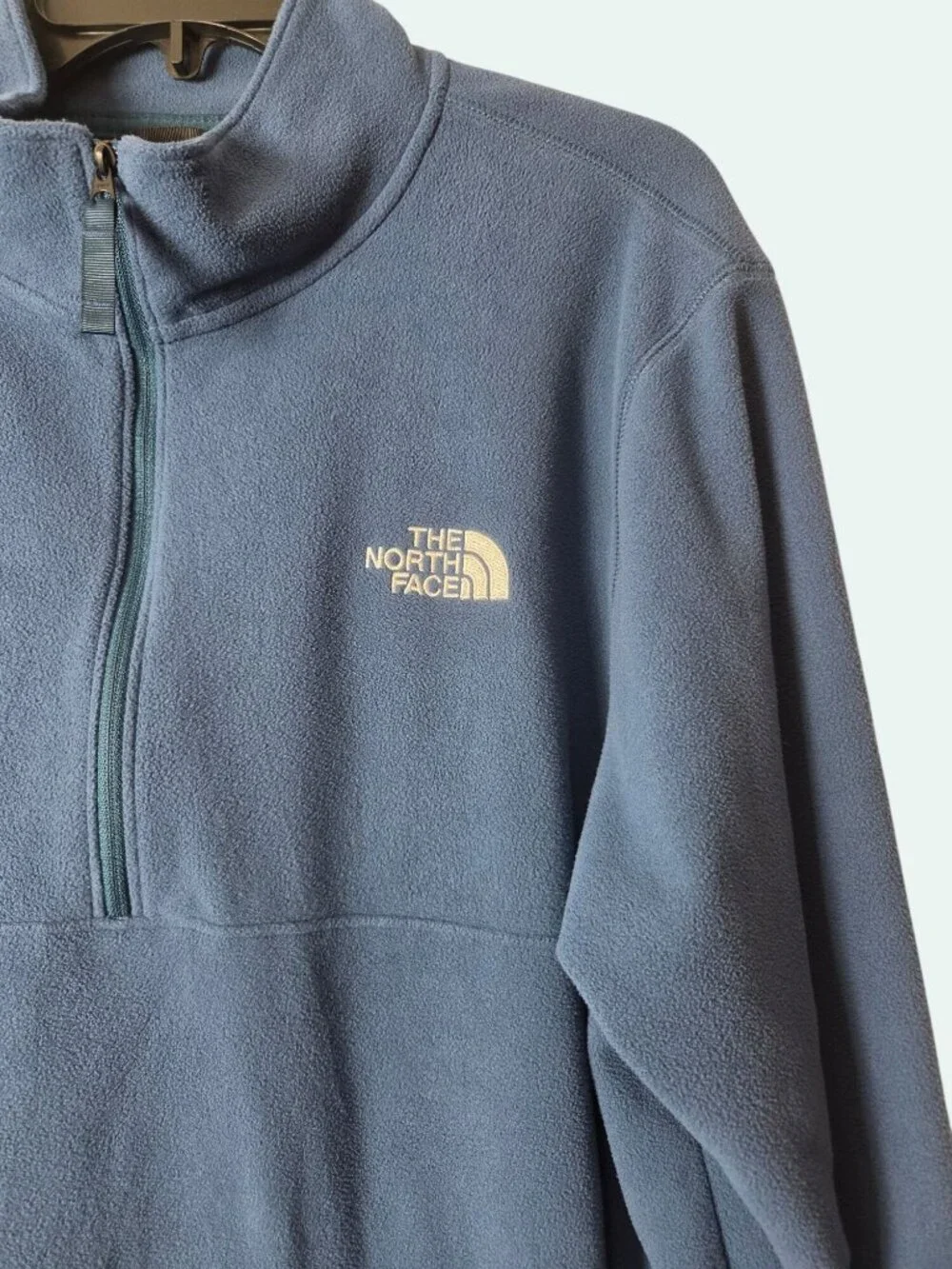 The North Face Mens Blue 1/4 Zip Fleece Pullover Normcore Dad Core Granola Outdo